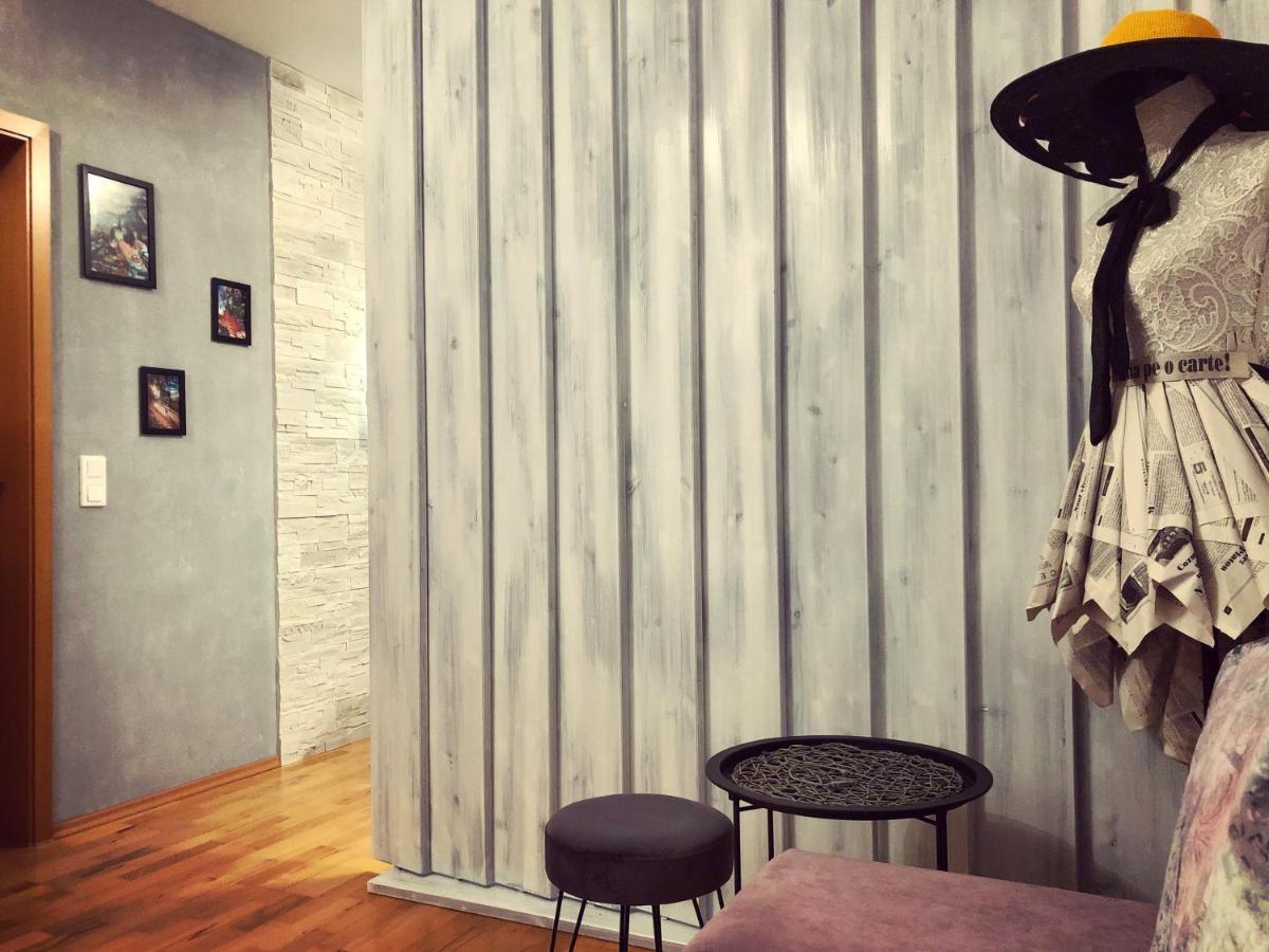 Modern Studio2 Apartman Brassó Kültér fotó